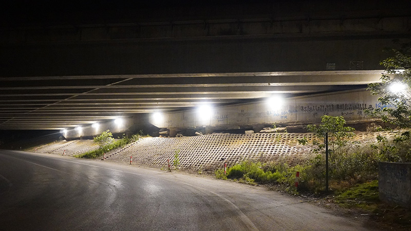 道路照明：安全性、舒適性和節(jié)能性的完美結(jié)合